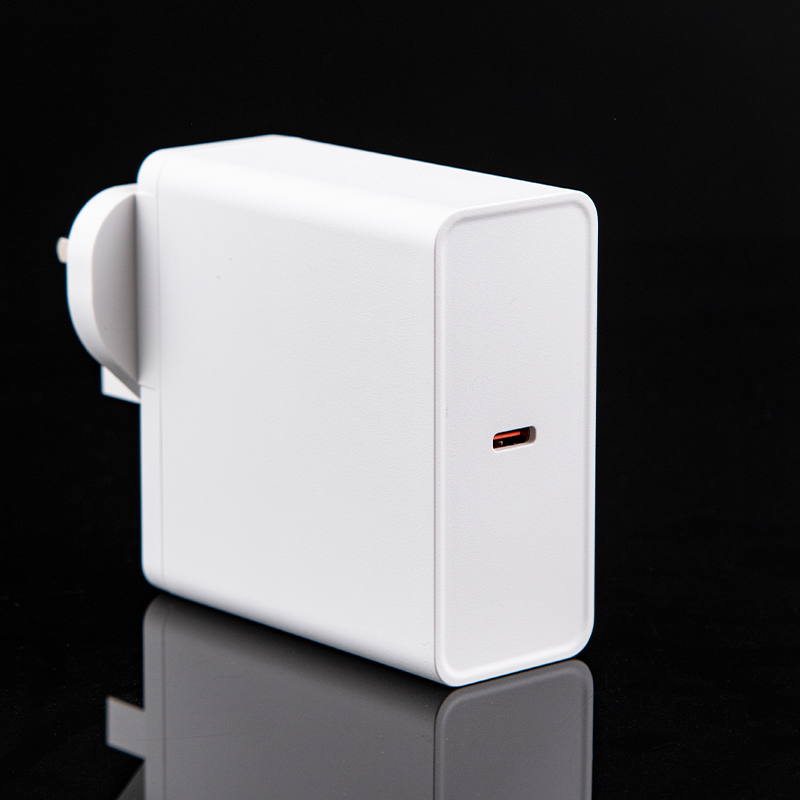 PD100W英规快充头pd100w快速充电器充电头通用电源适配器跨境英规充电器